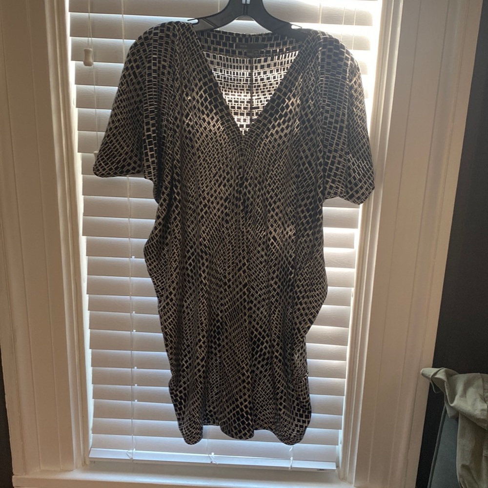 Vince maxi shift dress black and white